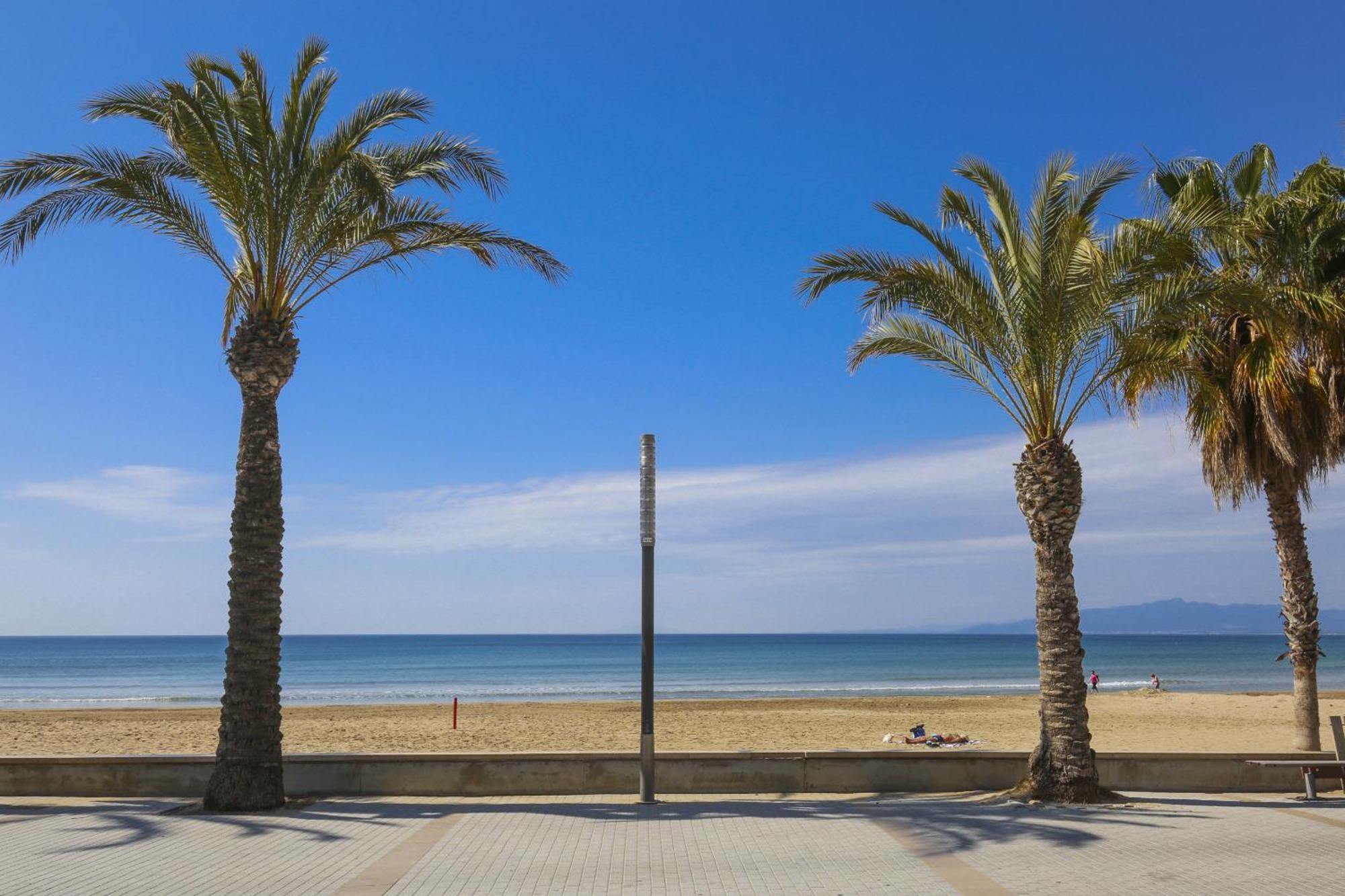 Santillana Homestay By Turismar Salou Exterior foto